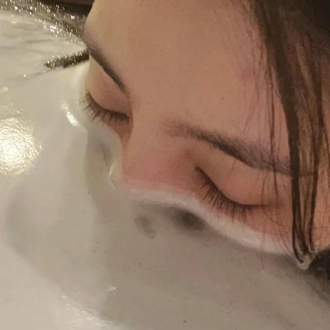 一个桃子
