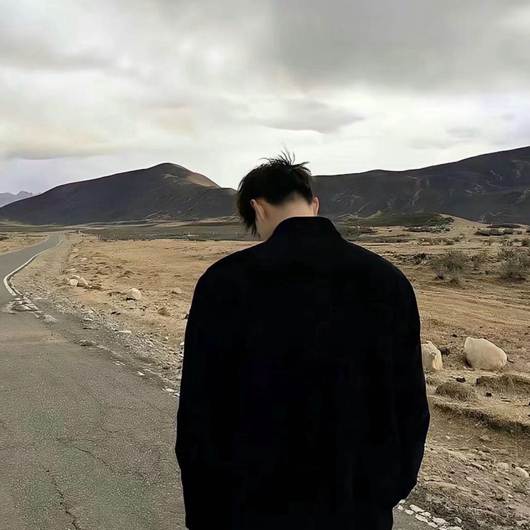 豪醒了.