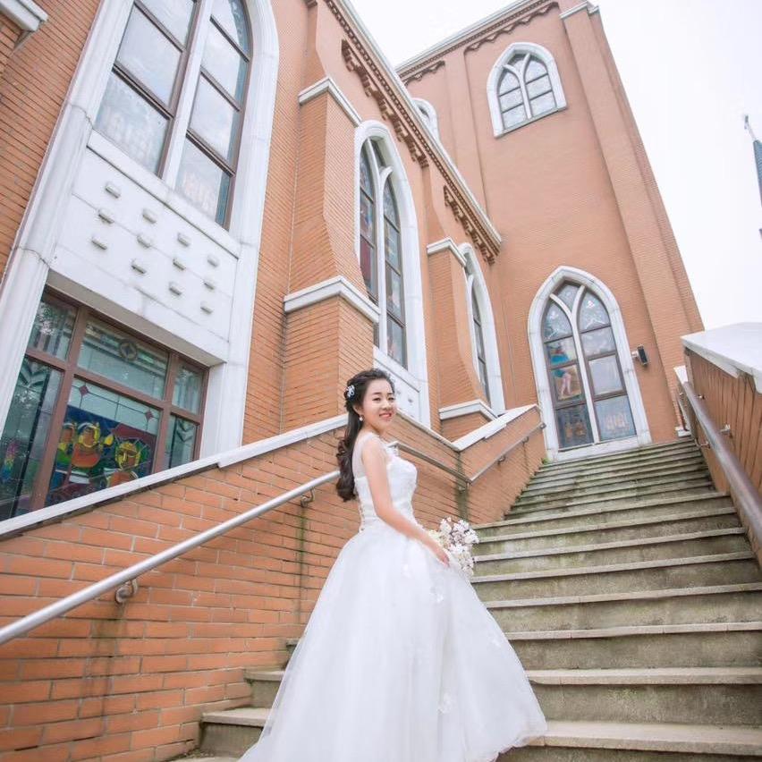 范二的菇凉不伤感