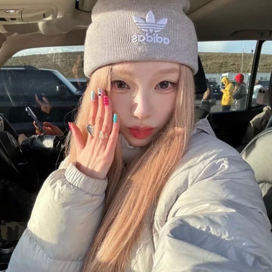 ￴￴￴ ￴￴ ￴￴ ￴