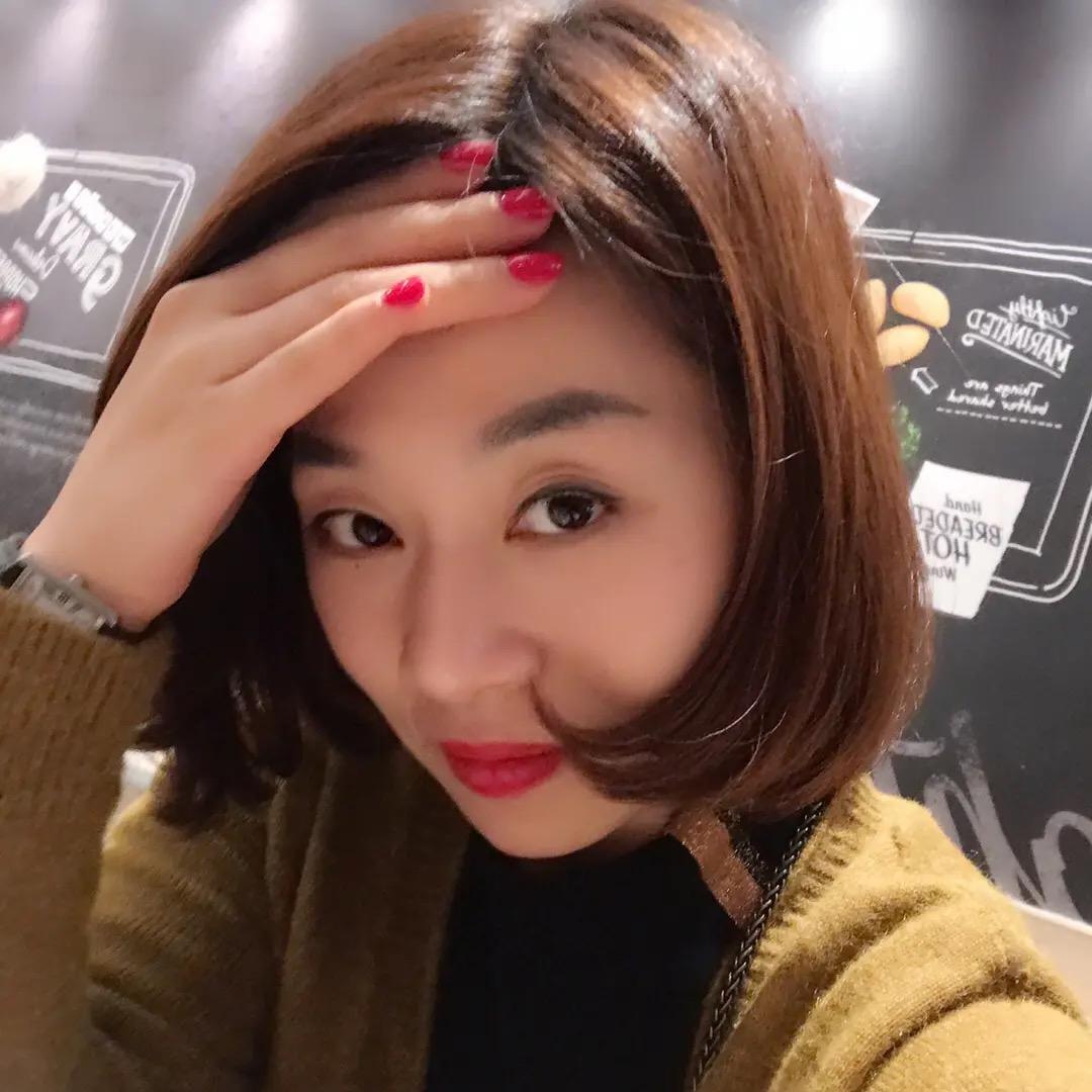 苏北芳夫人时尚妈妈装工厂店