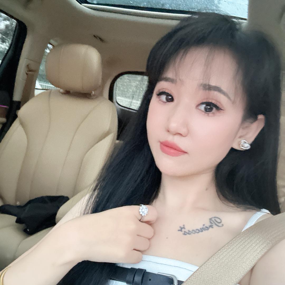 爱吃香菜的佩奇