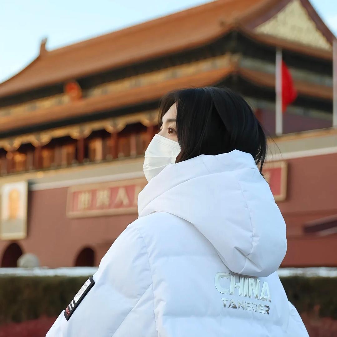 大娜是主播也是运营