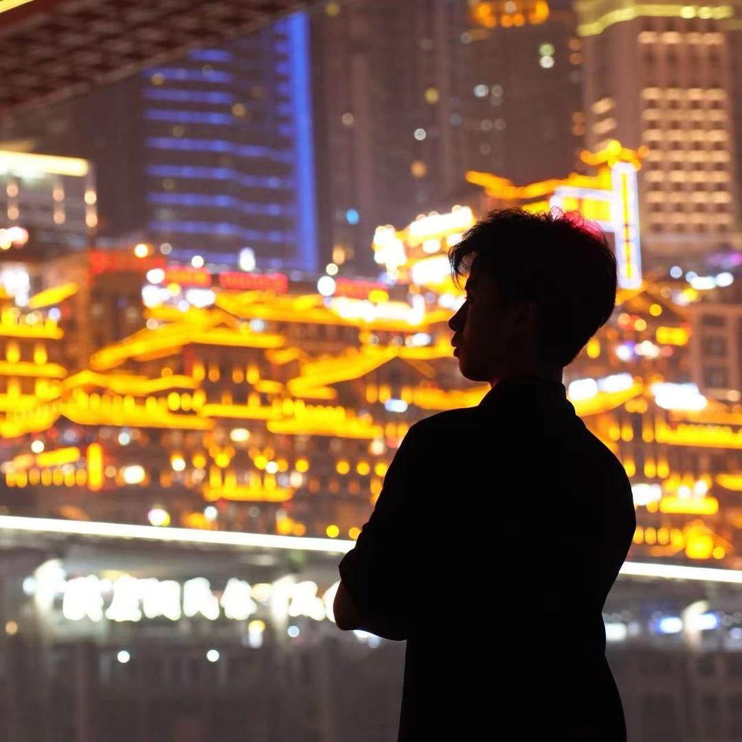 不会拍照的大锤