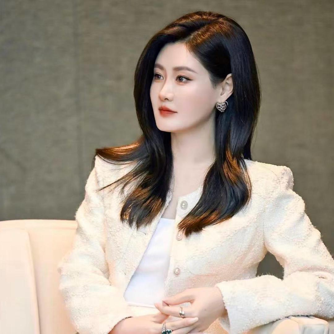 玉美华穿搭日记