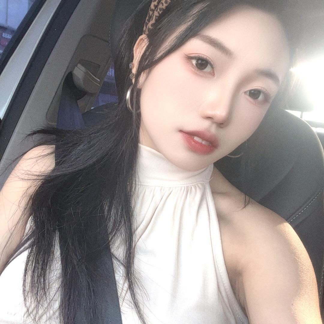 笑红了眼🍀