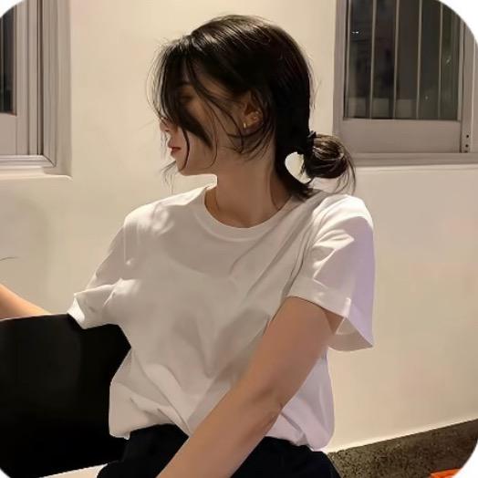 戴戴.