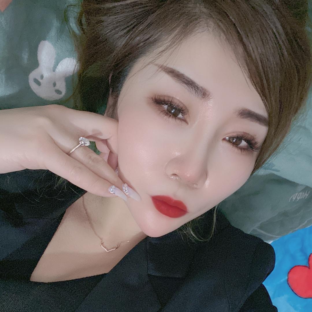 宝儿！纤指绣美甲美睫！