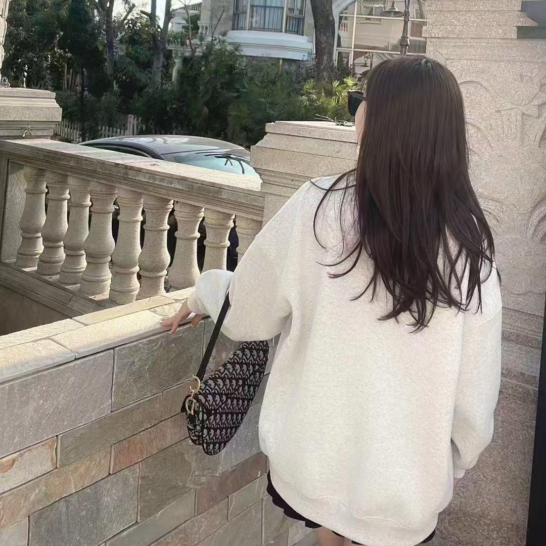 W18