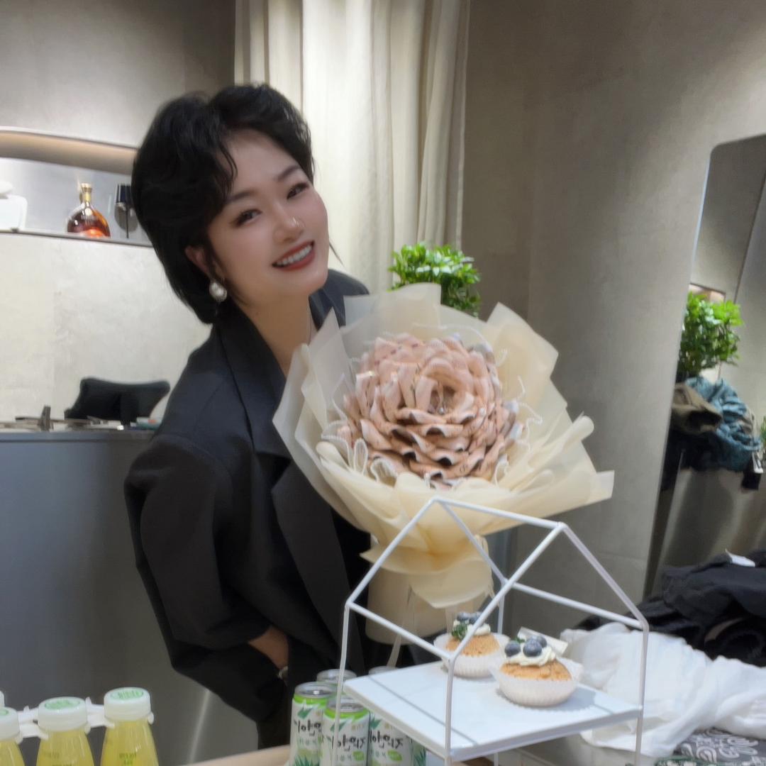 石狮服装城批发 木里