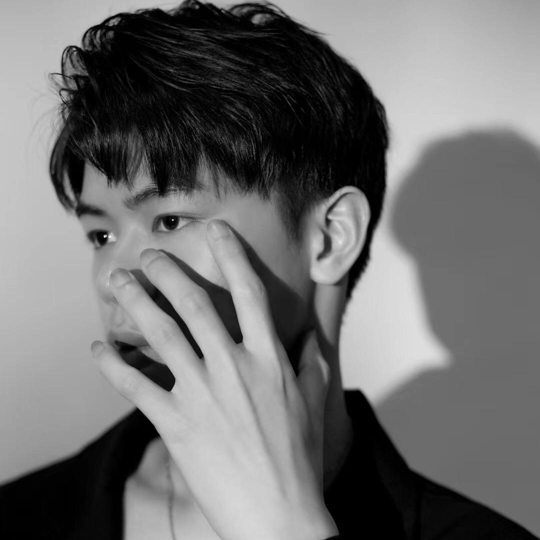 深圳起点造型小伍接发烫染设计