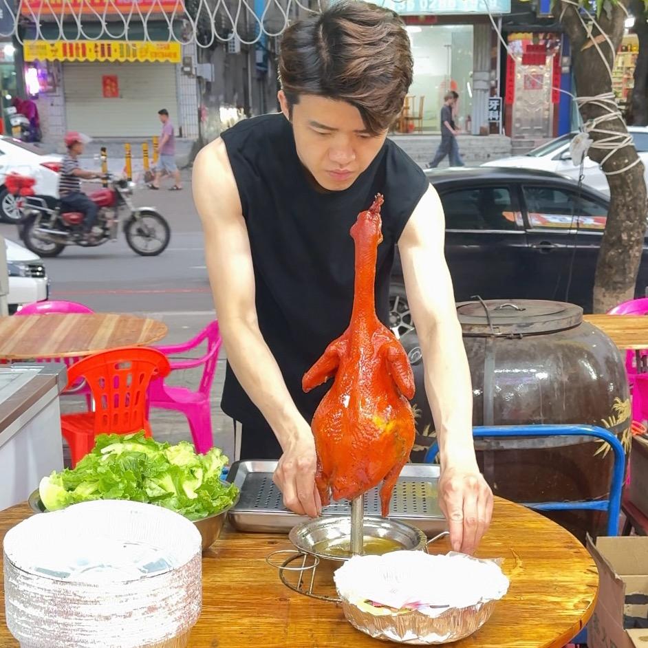 郭记烧鸡（猪头骨 肥肠~烧肉）