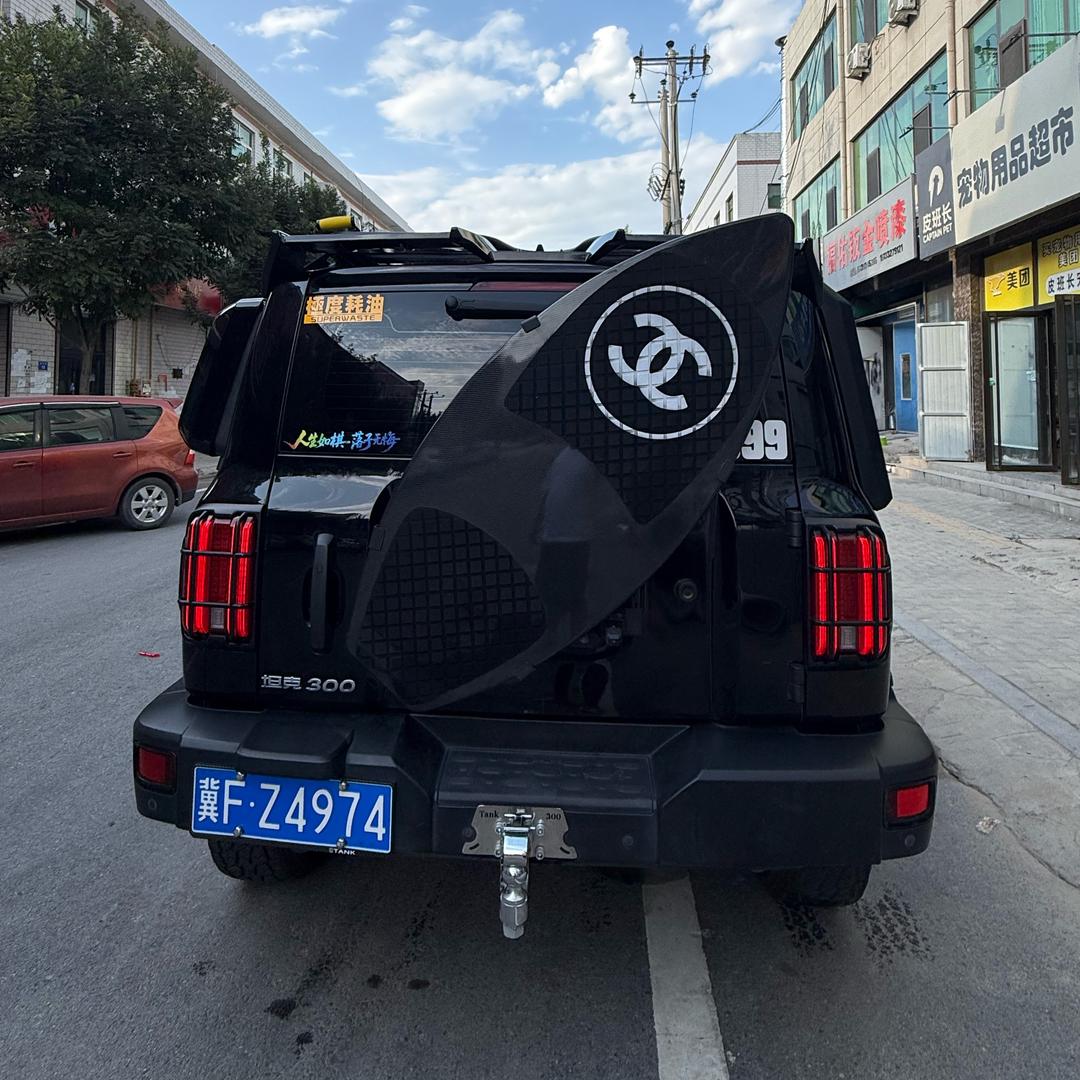 开坦克的小亮