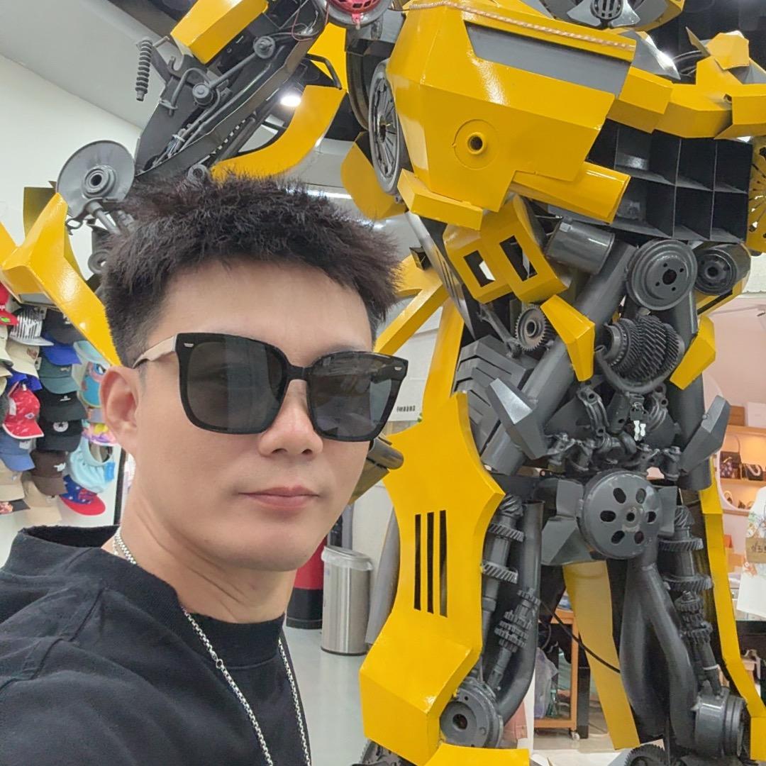 小贱贱手机无人机数码科技