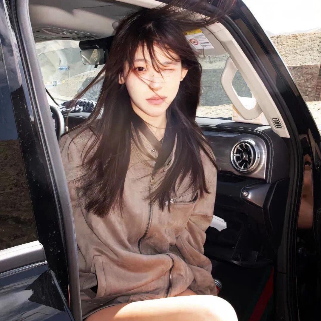 开心的飞鱼