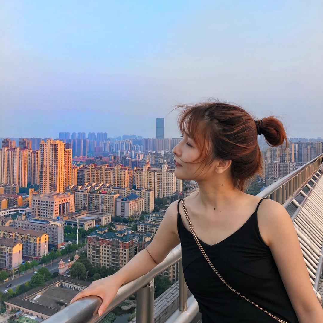 努力努力（蕾蕾）