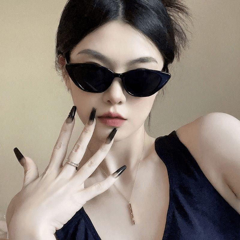 翠花是个粘人精👧