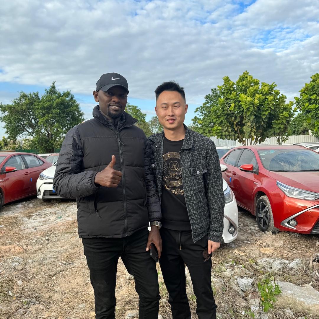 华南平哥二手车批发（车行负责人）