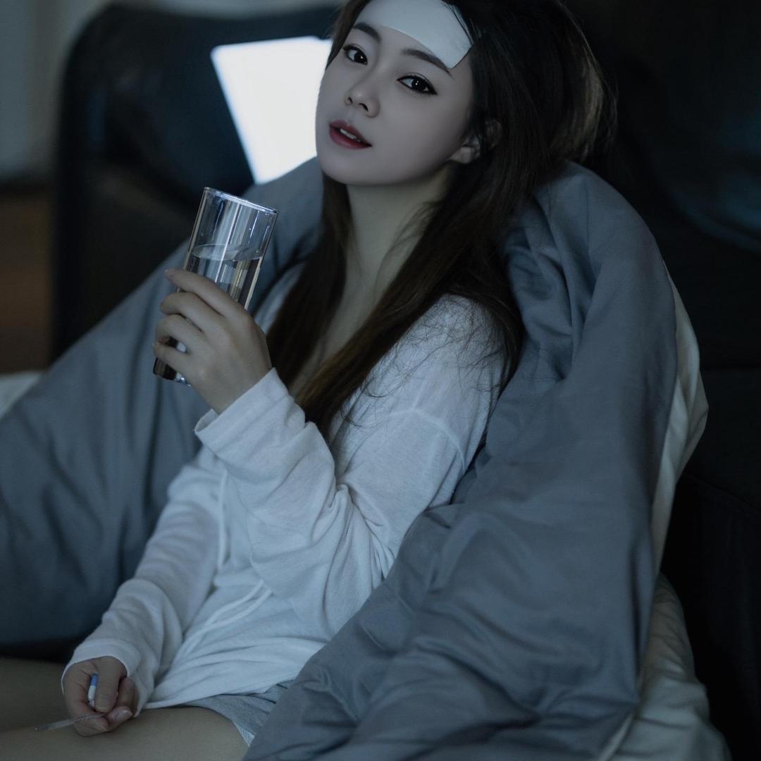 纪小欠