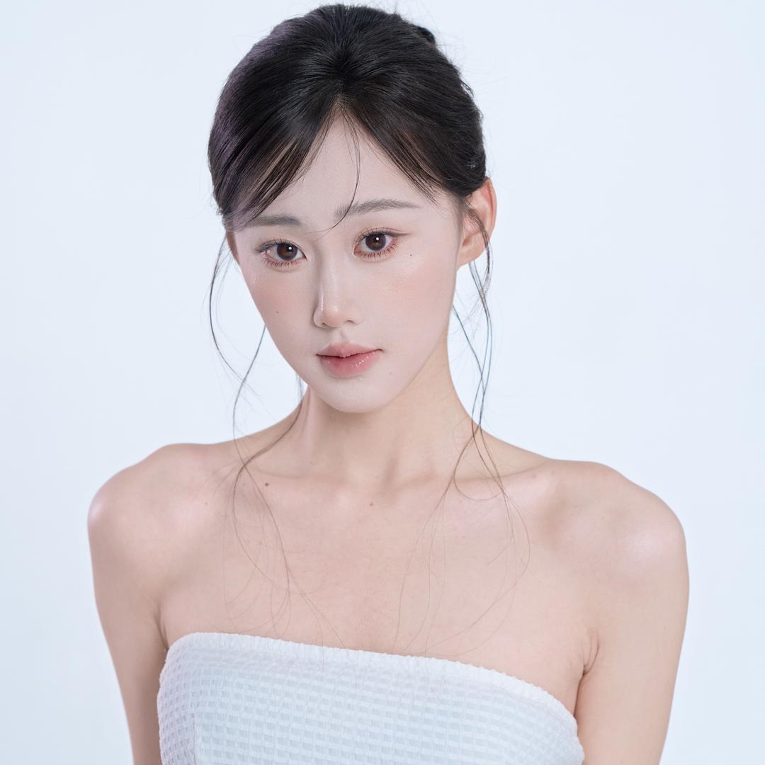 演员鞠琳