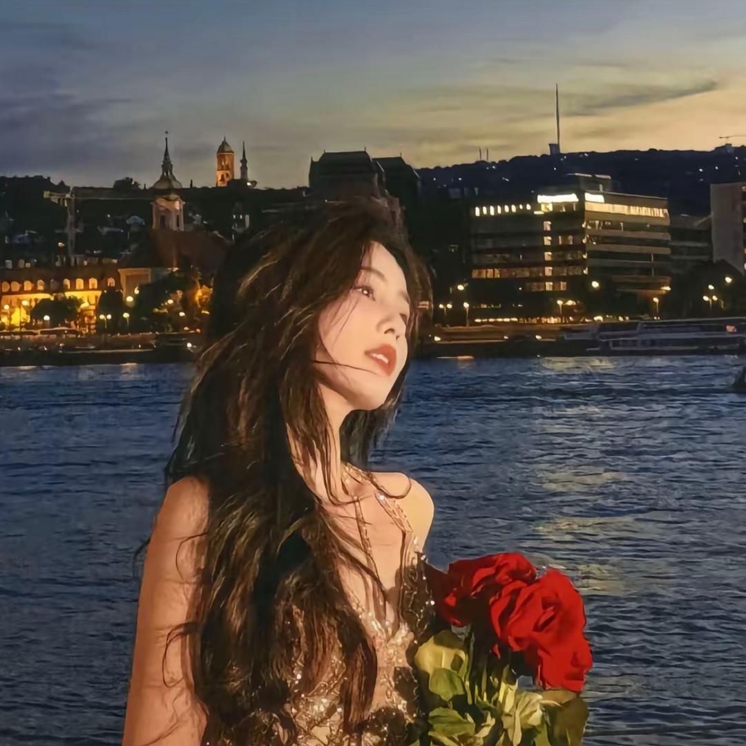 偶尔躲躲乌云⚡👻🖤