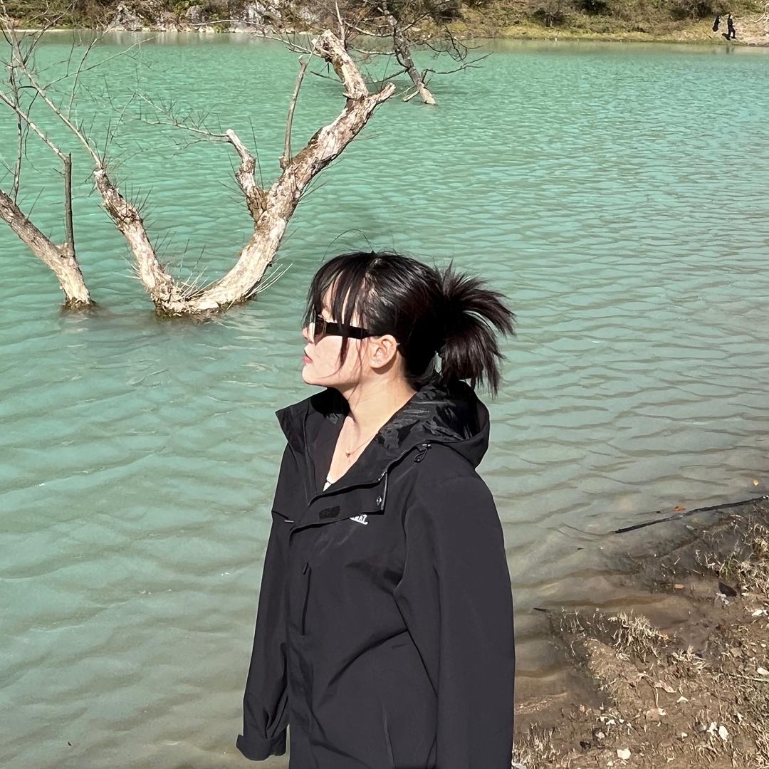 萌.