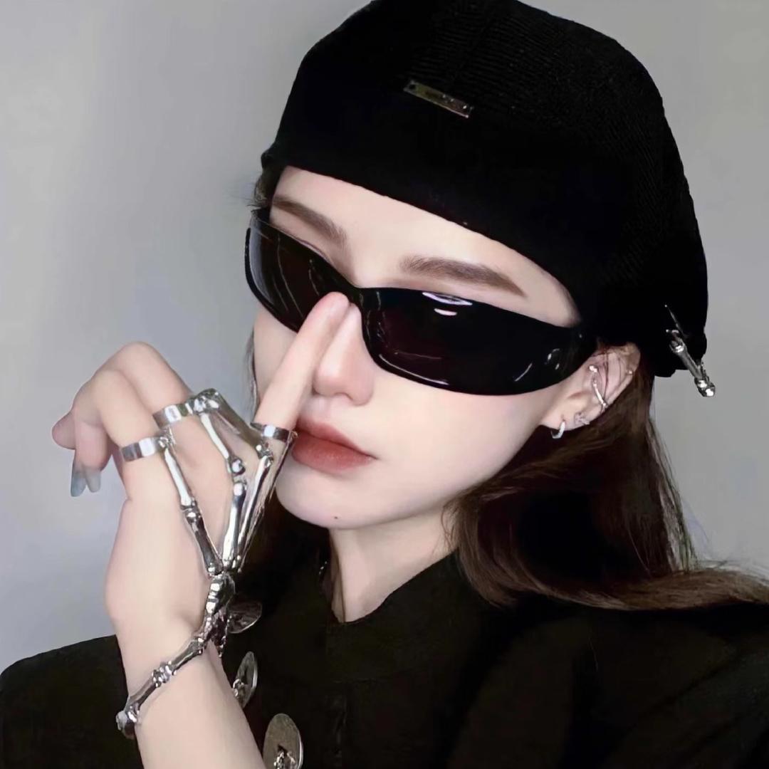 𝓬𝓸𝓻𝓷𝓮𝓻你啰嗦了