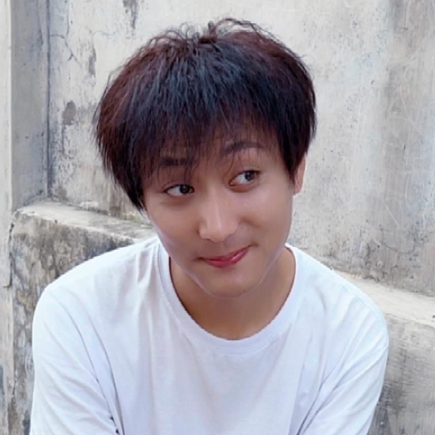 俊翼
