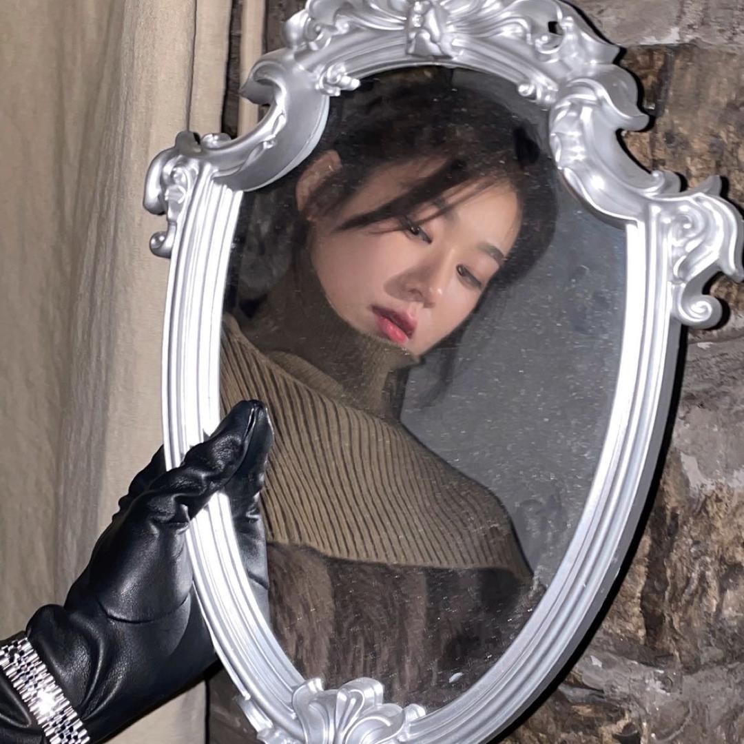 小何欧尼JanineHe