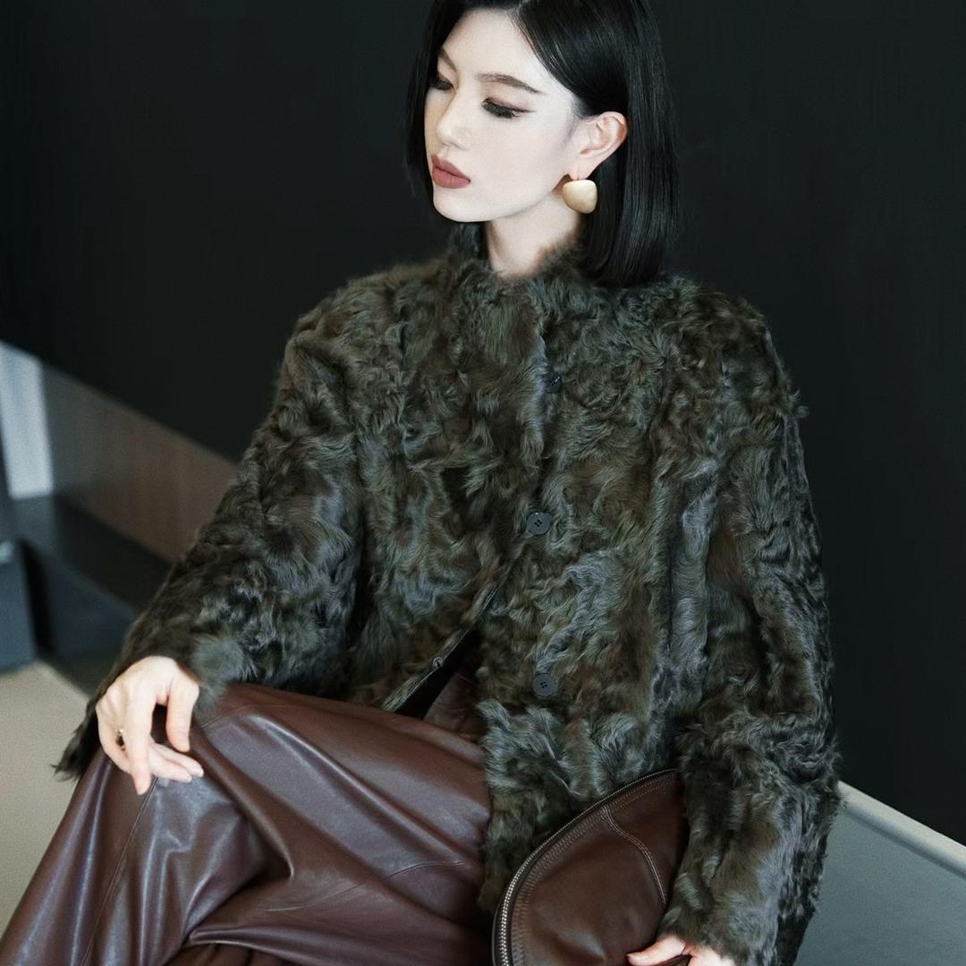 P.YW-丽丽每天早上8.10冬款大上新