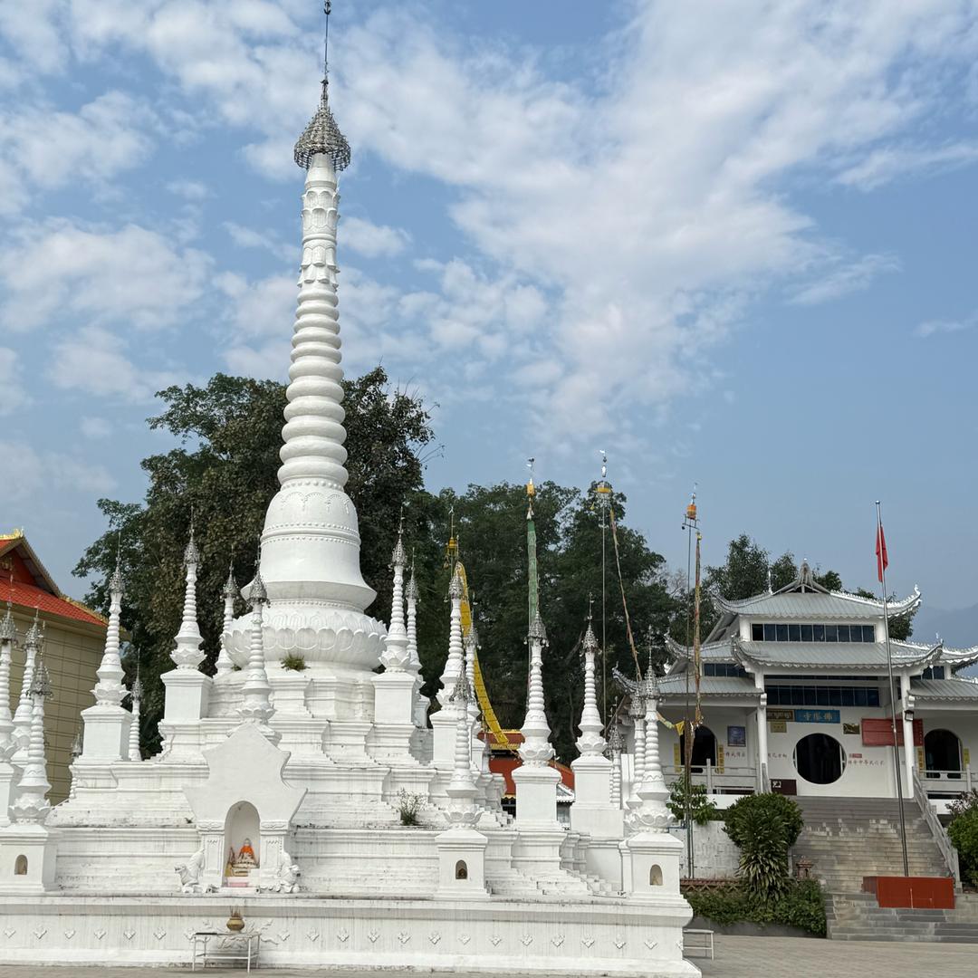 芒旦白塔宣传号