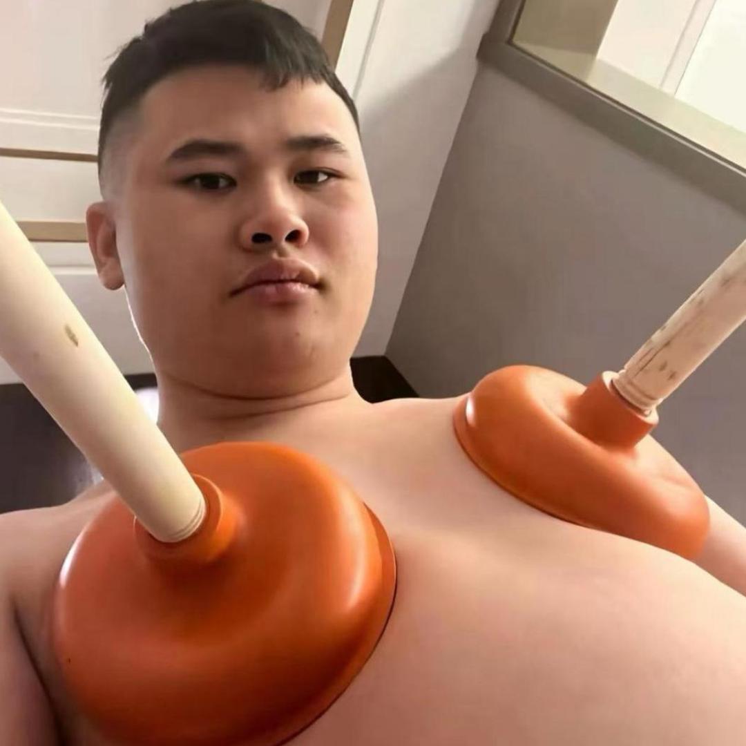 忧郁的boy☁️