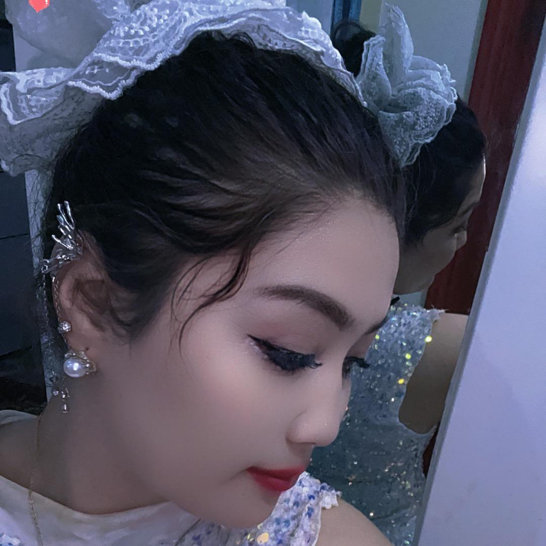 nadira 😍