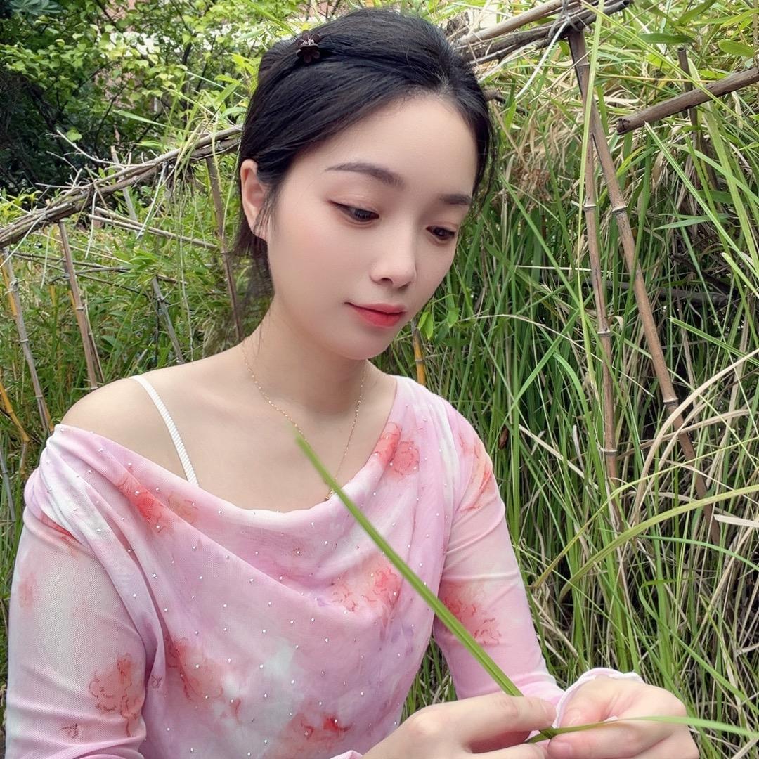 雅雅吖💋