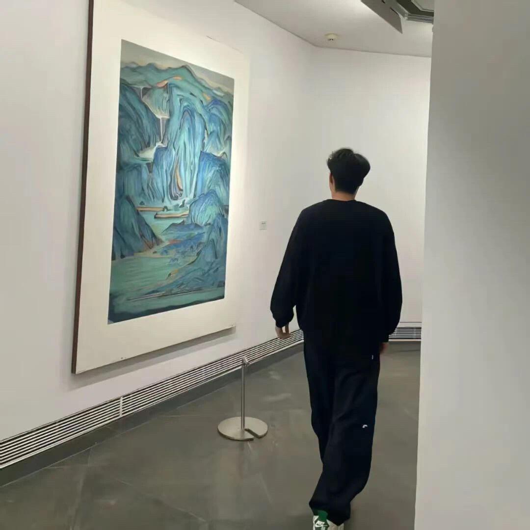 开灰机的舒克