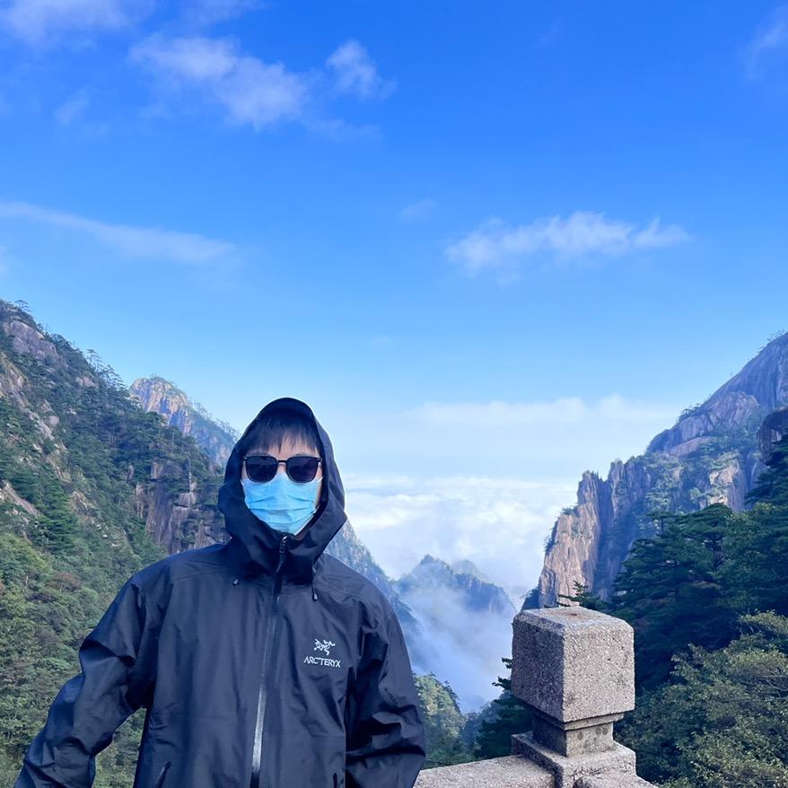 花桥艺体游泳馆周教练