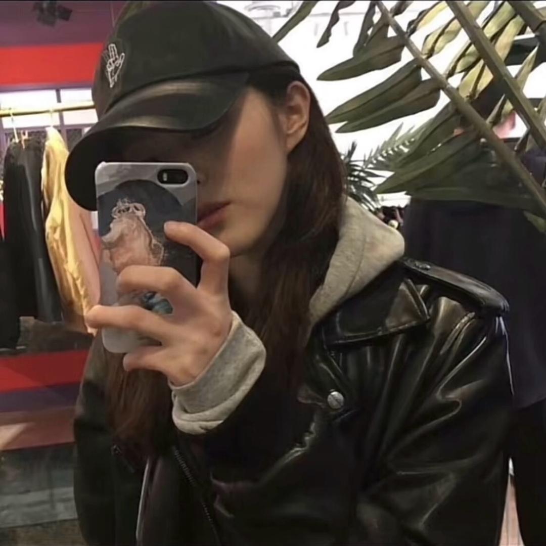 XXX-