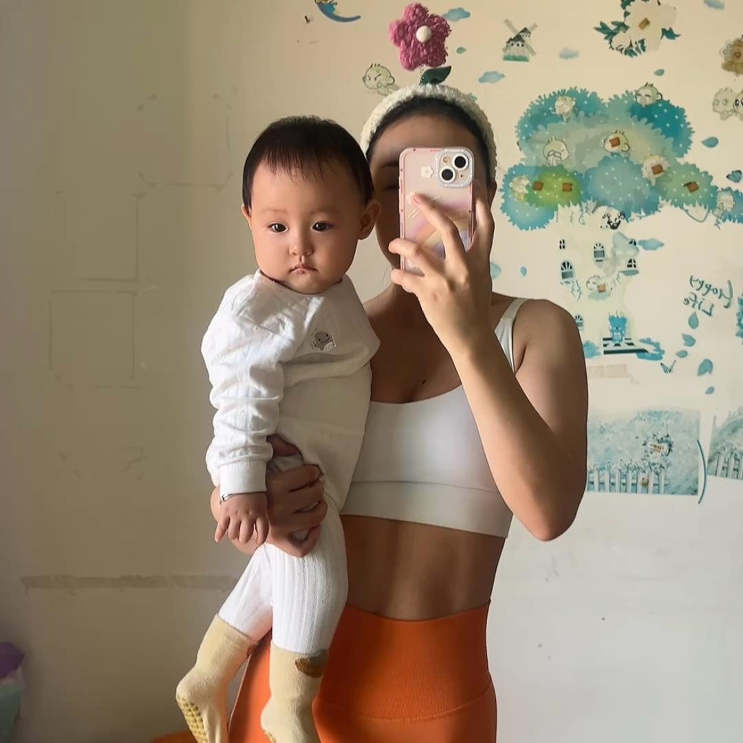 小青爱轻线条