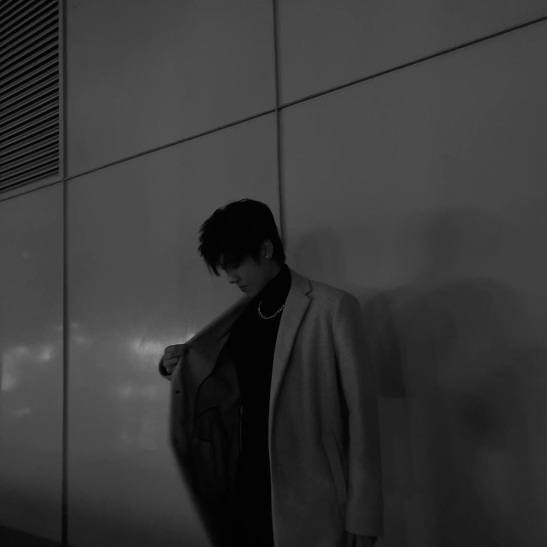 亚伦