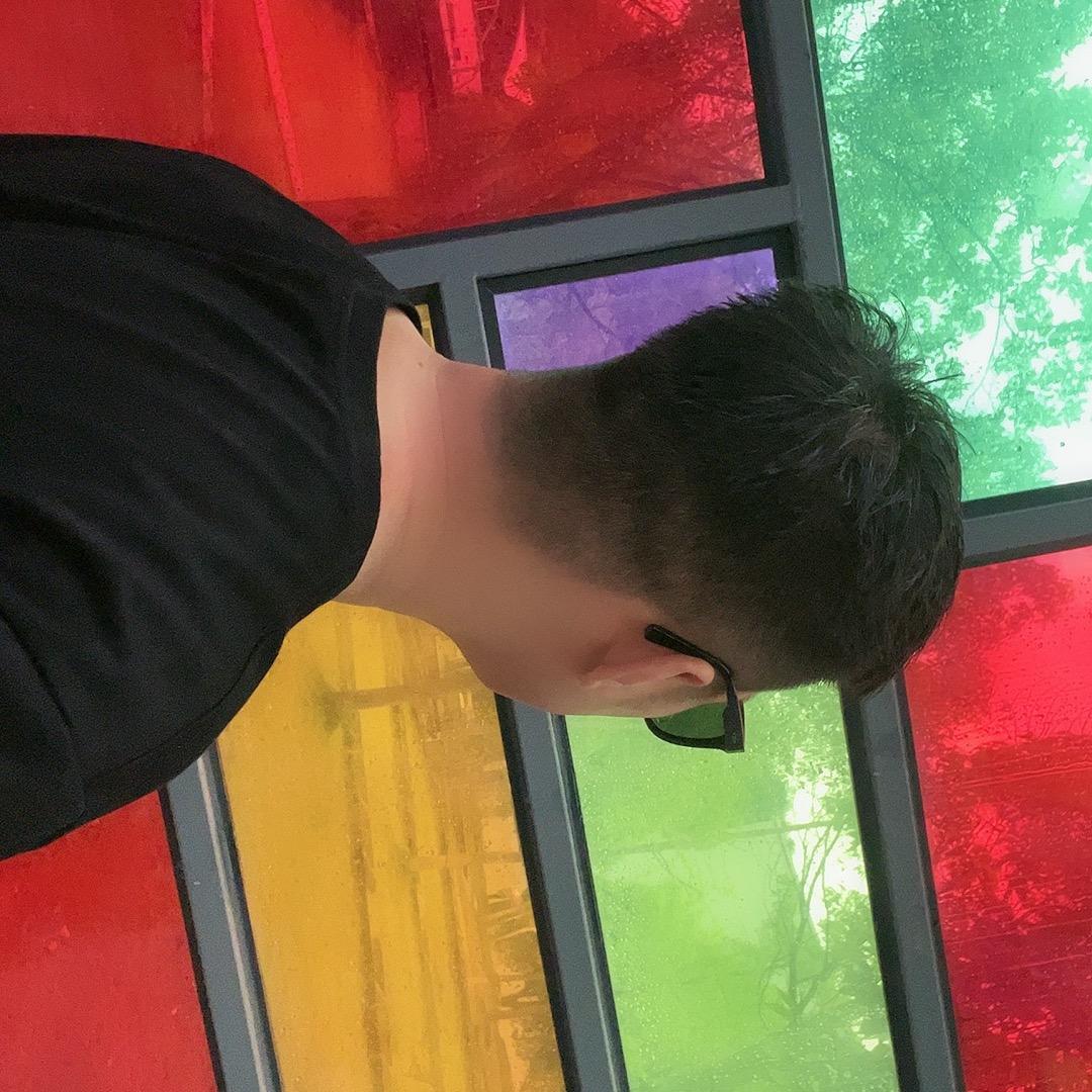 李俊