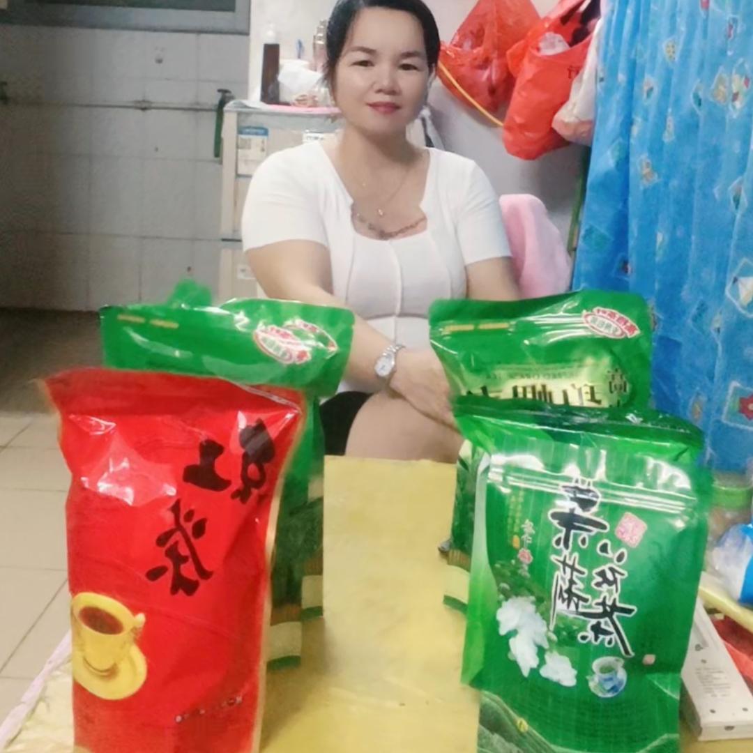 莲姐与茶相伴