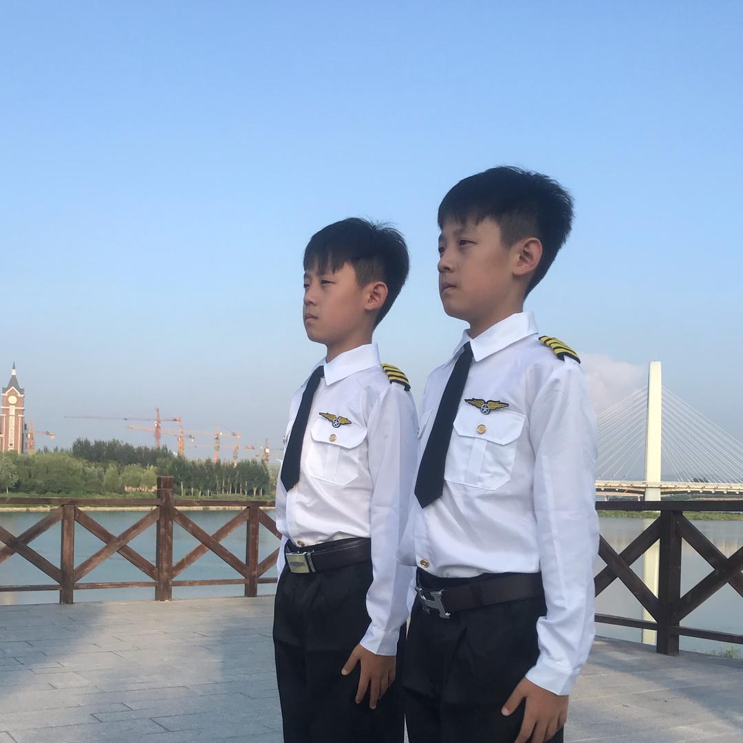 双胞胎刘浩刘博