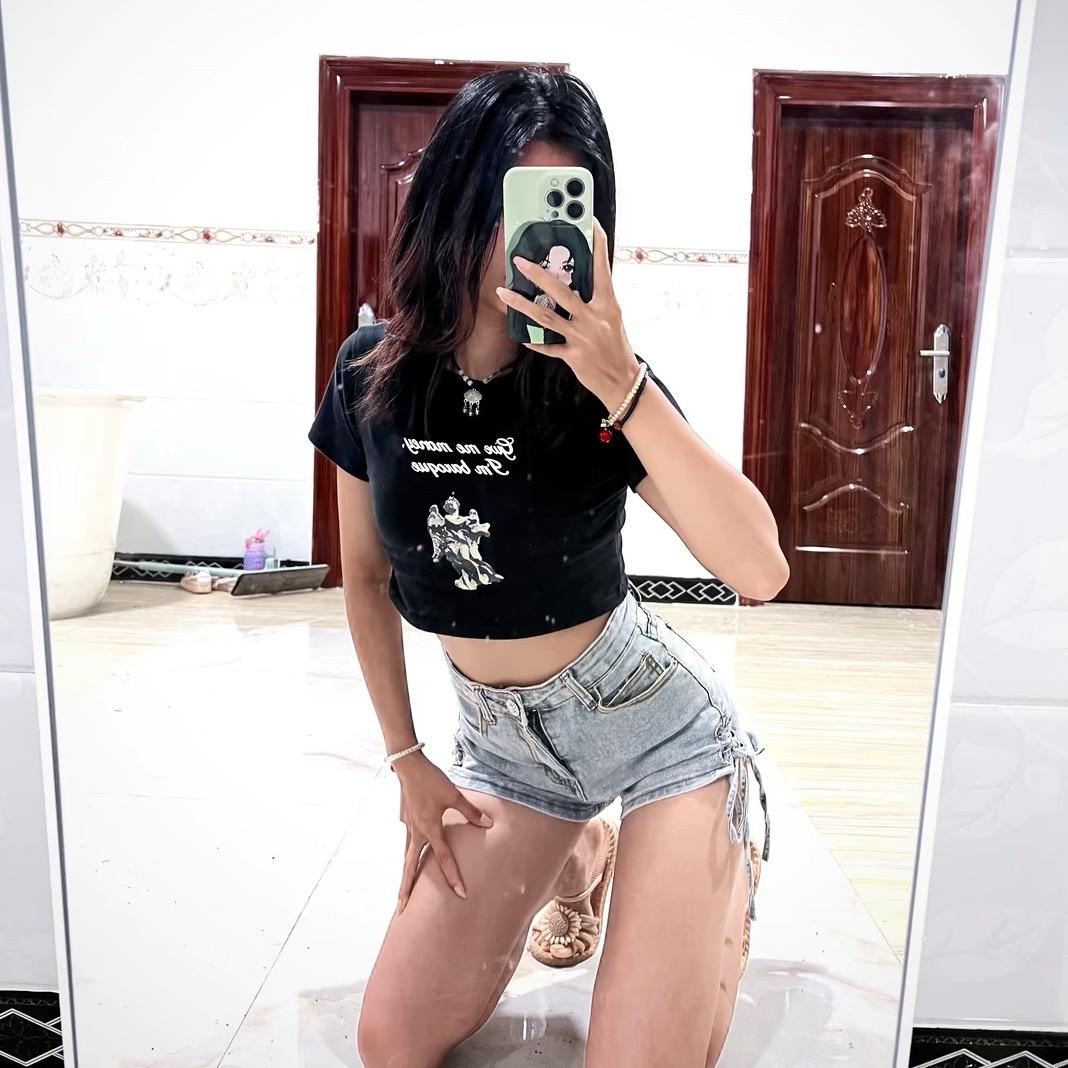 惠惠（不想被打）