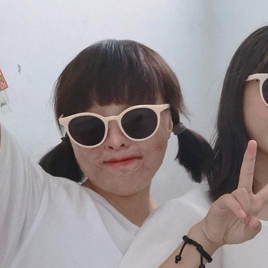 一个小董