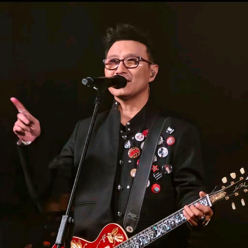 《鲍家街43号》