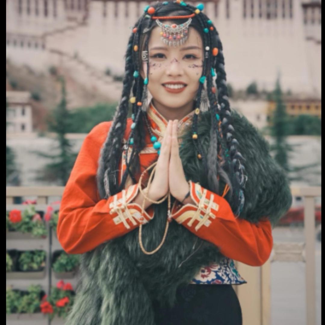 快乐的女孩