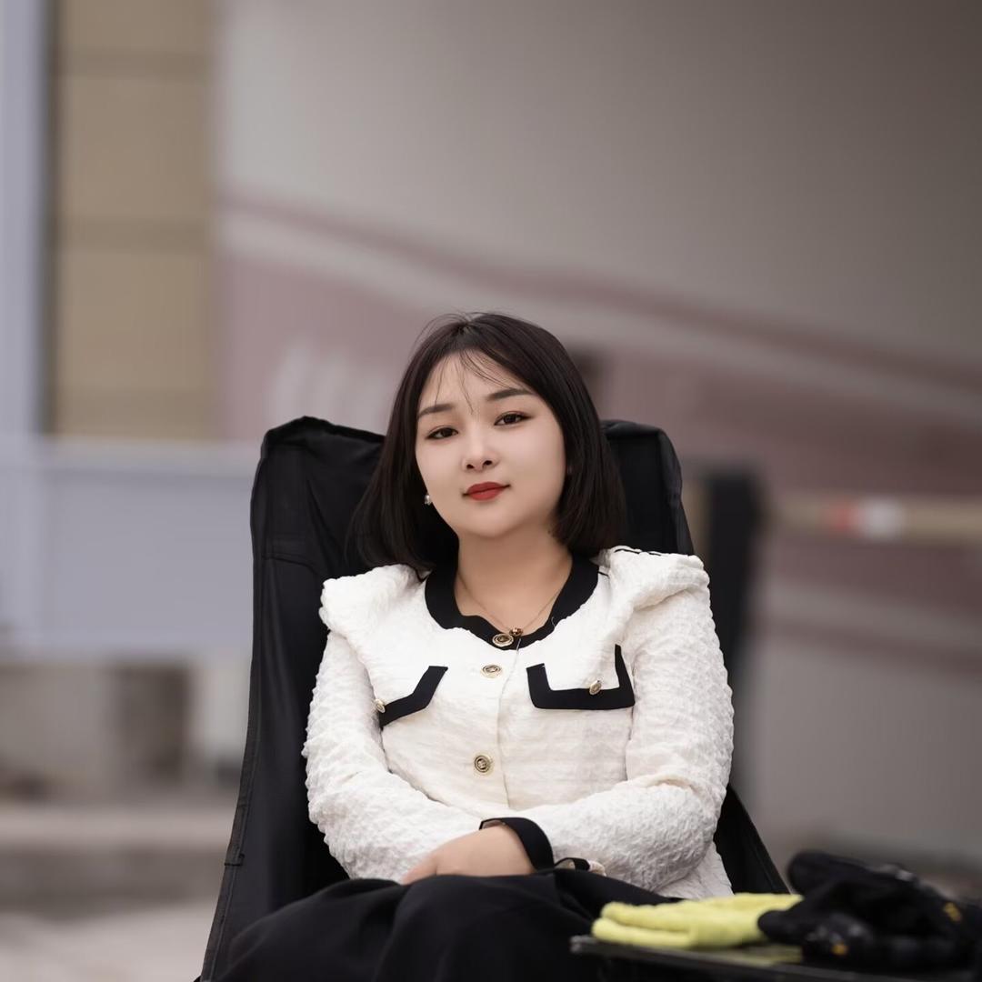 㞮孞（鲍鲍）