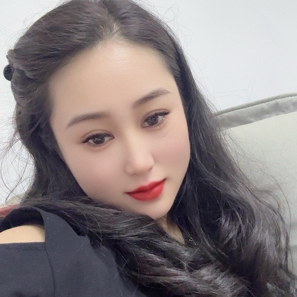 玲玲8679
