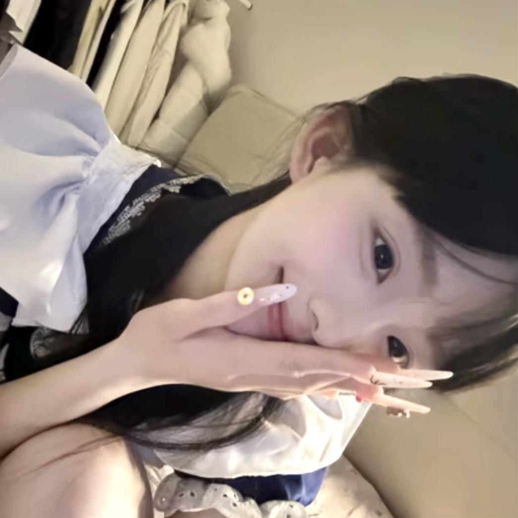 是茜不是希。