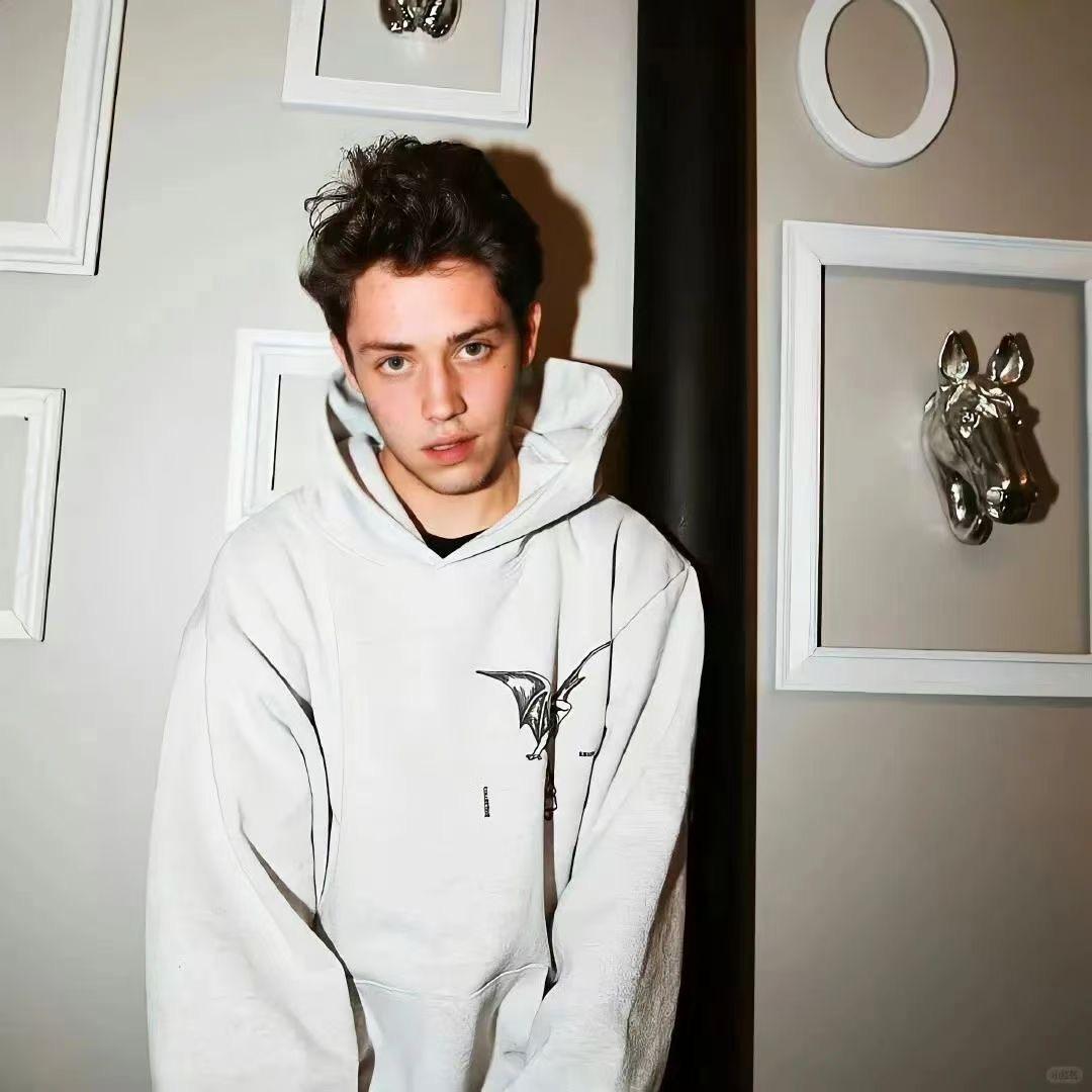 郑州经贸小纪学长